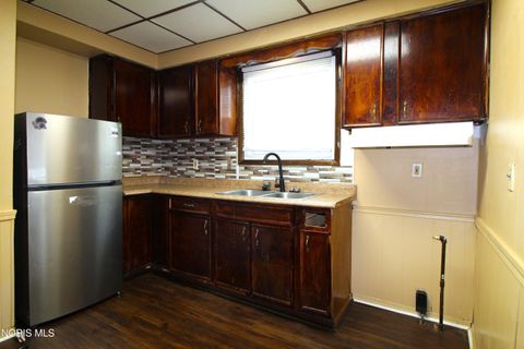 Tiny photo for 2544 110th Street, Toledo, OH 43611 (MLS # 10006937)