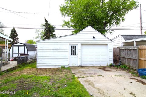 Tiny photo for 2544 110th Street, Toledo, OH 43611 (MLS # 10006937)