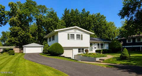 Photo of 5967 Graystone Drive, Sylvania, OH 43560 (MLS # 10010633)