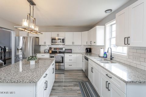 Tiny photo for 1118 Sandpiper Lane, Bowling Green, OH 43402 (MLS # 10005800)