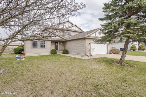 Photo of 1118 Sandpiper Lane, Bowling Green, OH 43402 (MLS # 10005800)