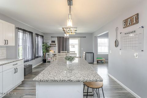 Tiny photo for 1118 Sandpiper Lane, Bowling Green, OH 43402 (MLS # 10005800)