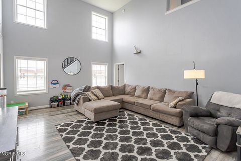 Tiny photo for 1118 Sandpiper Lane, Bowling Green, OH 43402 (MLS # 10005800)