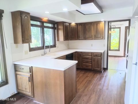 Tiny photo for 6759 Carrie Pine Lane, Toledo, OH 43617 (MLS # 10008512)