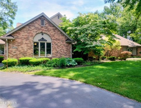 Photo of 6759 Carrie Pine Lane, Toledo, OH 43617 (MLS # 10008512)