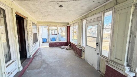 Tiny photo for 923 W Woodruff Avenue, Toledo, OH 43606 (MLS # 10013019)