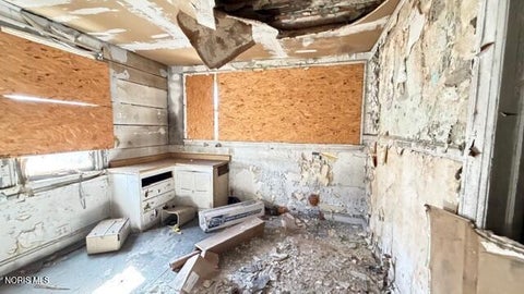 Tiny photo for 923 W Woodruff Avenue, Toledo, OH 43606 (MLS # 10013019)