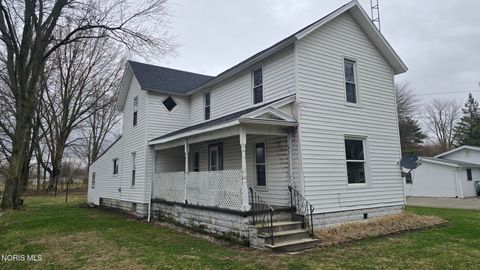 Photo of 331 E Maple Street, Liberty Center, OH 43532 (MLS # 10004983)