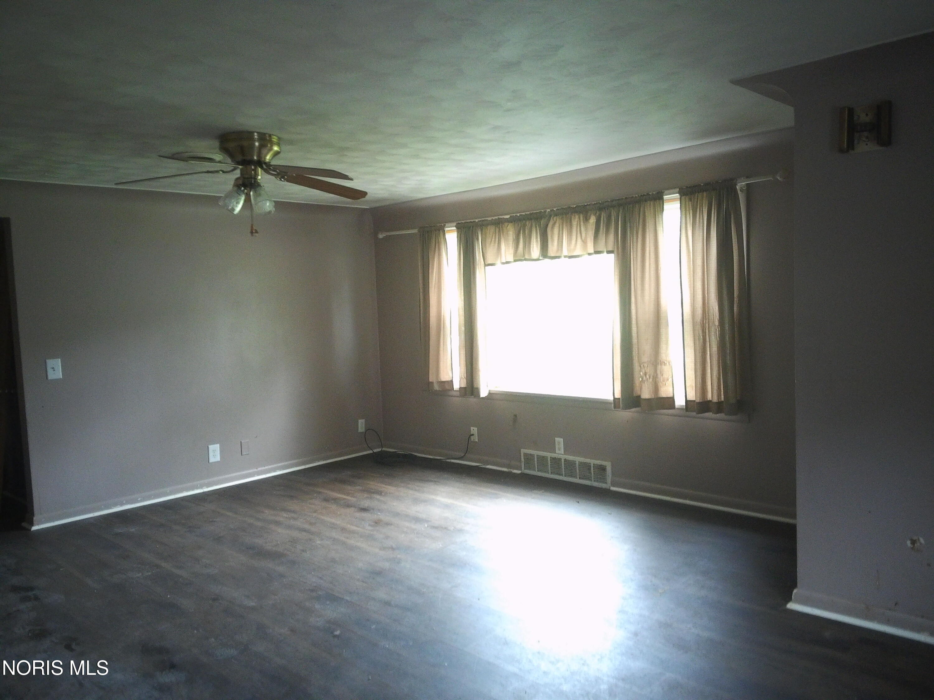 1600 Darbyshire Drive