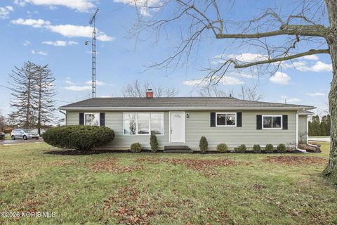 Photo of 24576 Stony Ridge Road, Perrysburg, OH 43551 (MLS # 10002776)
