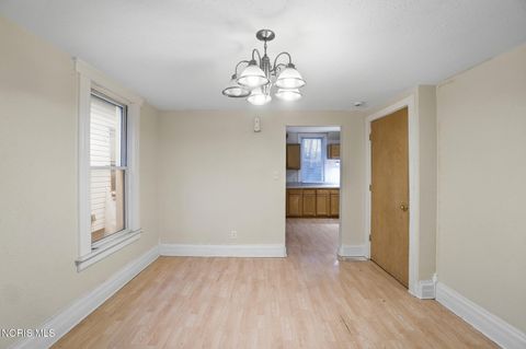 Tiny photo for 937 Prouty Avenue, Toledo, OH 43609 (MLS # 10004344)