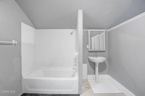 Tiny photo for 937 Prouty Avenue, Toledo, OH 43609 (MLS # 10004344)