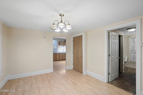 Tiny photo for 937 Prouty Avenue, Toledo, OH 43609 (MLS # 10004344)