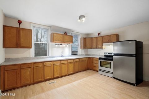 Tiny photo for 937 Prouty Avenue, Toledo, OH 43609 (MLS # 10004344)