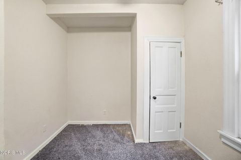 Tiny photo for 937 Prouty Avenue, Toledo, OH 43609 (MLS # 10004344)