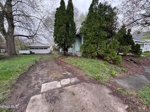Tiny photo for 3581 Doyle Street, Toledo, OH 43608 (MLS # 10006422)