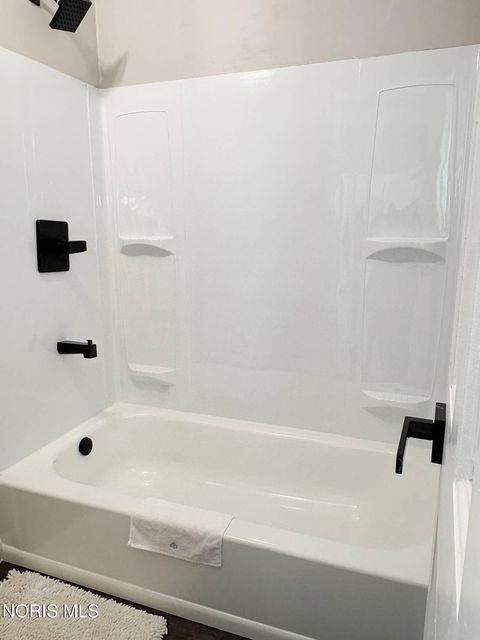 Tiny photo for 358 Crestway Drive, Oregon, OH 43616 (MLS # 10009024)