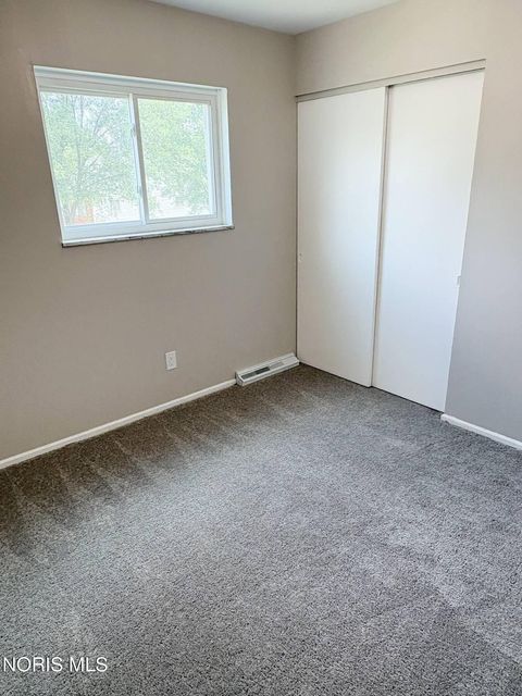Tiny photo for 358 Crestway Drive, Oregon, OH 43616 (MLS # 10009024)