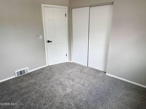 Tiny photo for 358 Crestway Drive, Oregon, OH 43616 (MLS # 10009024)