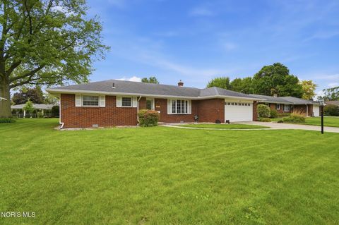 Photo of 2278 Belvedere Drive, Toledo, OH 43614 (MLS # 10007082)