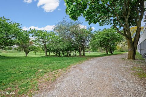 Tiny photo for 5831 Monroe Street #406, Sylvania, OH 43560 (MLS # 10007402)