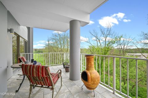 Tiny photo for 5831 Monroe Street #406, Sylvania, OH 43560 (MLS # 10007402)