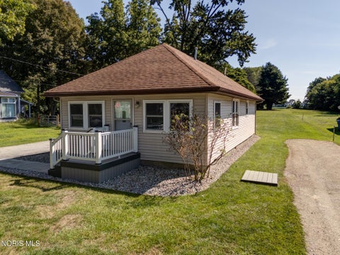 Tiny photo for 4325 Weckerly Road, Monclova, OH 43542 (MLS # 10012555)