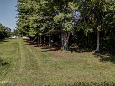 Tiny photo for 4325 Weckerly Road, Monclova, OH 43542 (MLS # 10012555)