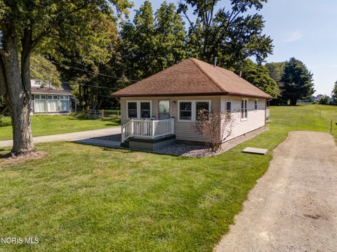Tiny photo for 4325 Weckerly Road, Monclova, OH 43542 (MLS # 10012555)