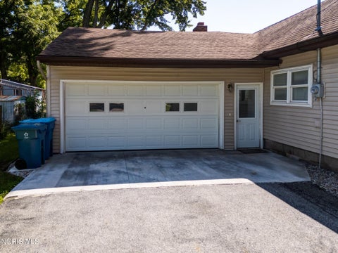 Tiny photo for 4325 Weckerly Road, Monclova, OH 43542 (MLS # 10012555)