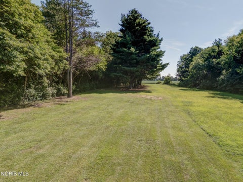 Tiny photo for 4325 Weckerly Road, Monclova, OH 43542 (MLS # 10012555)
