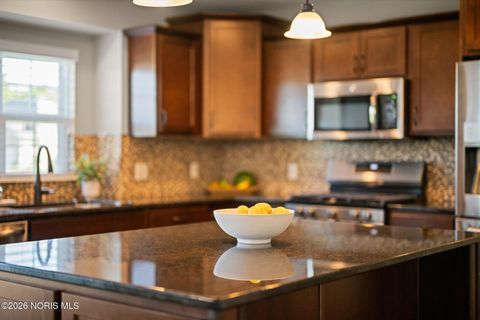 Tiny photo for 7844 Iron Horse Road, Monclova, OH 43542 (MLS # 10002789)