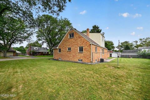 Tiny photo for 3145 Penrose Avenue, Toledo, OH 43614 (MLS # 10013022)