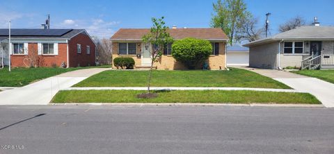 Tiny photo for 738 W Capistrano Avenue, Toledo, OH 43612 (MLS # 10008062)
