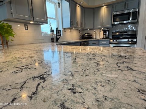 Tiny photo for 902 E Church Street, West Unity, OH 43570 (MLS # 10003907)