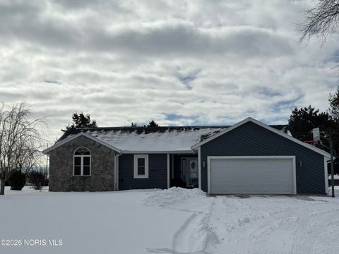 Tiny photo for 902 E Church Street, West Unity, OH 43570 (MLS # 10003907)