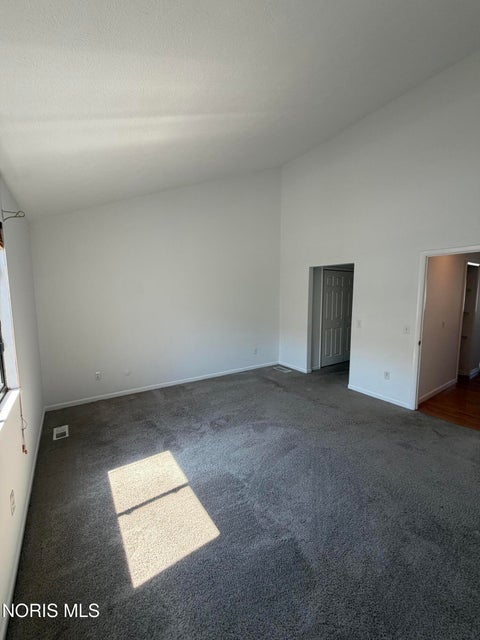 Tiny photo for 2550 W Village Drive #2550, Toledo, OH 43614 (MLS # 10012672)