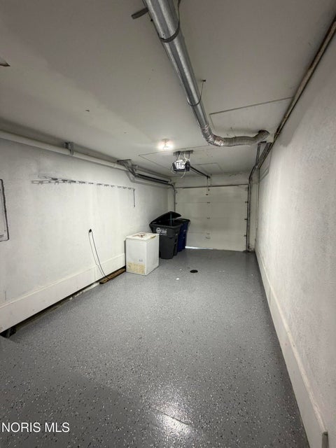 Tiny photo for 2550 W Village Drive #2550, Toledo, OH 43614 (MLS # 10012672)