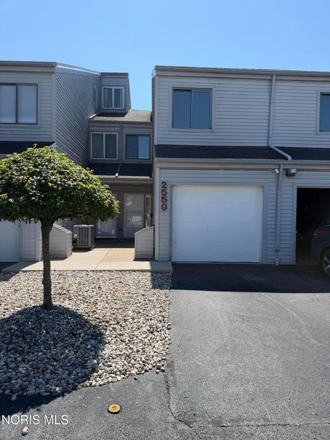 Condo For Sale - 2550 W Village Drive #2550<br/> Lucas County, Toledo, OH 43614