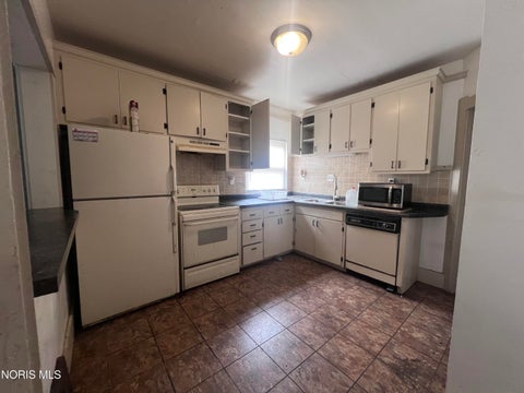 Tiny photo for 4157 N Lockwood Avenue #4155, Toledo, OH 43612 (MLS # 10012761)