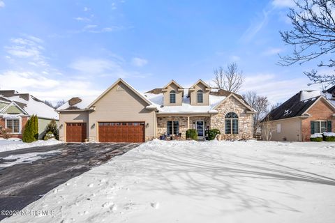 Photo of 6517 E Saddle Bridge Drive, Whitehouse, OH 43571 (MLS # 10003613)