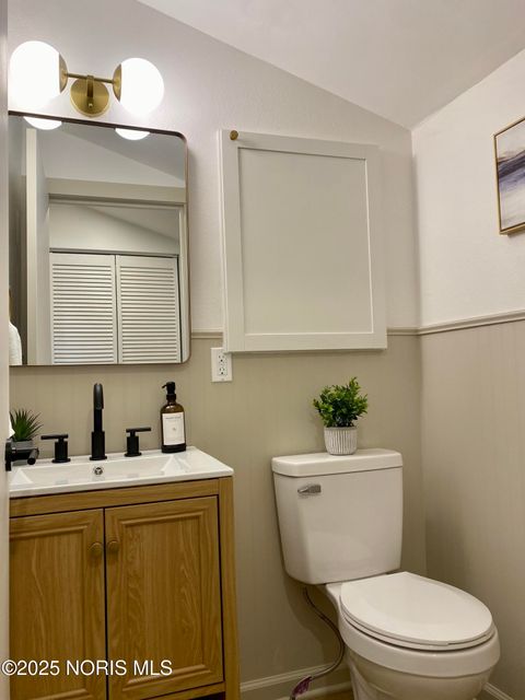 Tiny photo for 208 Gardner Avenue, Northwood, OH 43619 (MLS # 10002320)