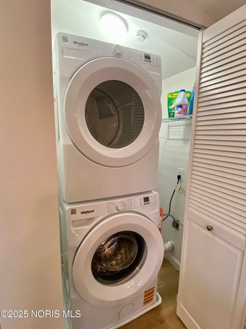 Tiny photo for 208 Gardner Avenue, Northwood, OH 43619 (MLS # 10002320)