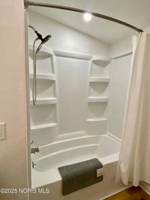 Tiny photo for 208 Gardner Avenue, Northwood, OH 43619 (MLS # 10002320)