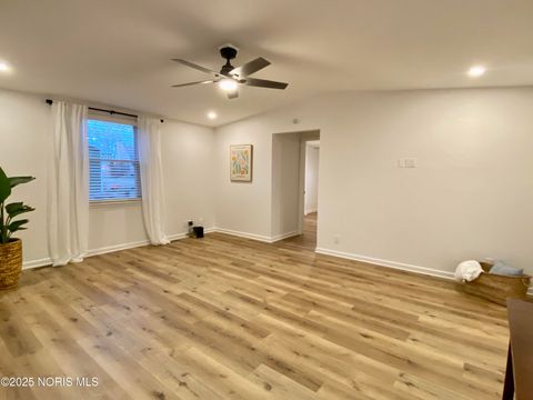 Tiny photo for 208 Gardner Avenue, Northwood, OH 43619 (MLS # 10002320)