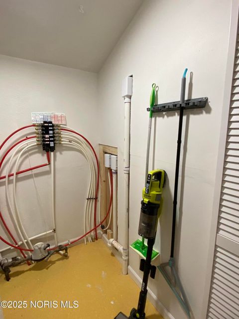 Tiny photo for 208 Gardner Avenue, Northwood, OH 43619 (MLS # 10002320)