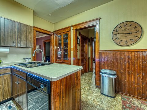 Tiny photo for 1873 N Ontario Street, Toledo, OH 43611 (MLS # 10007341)