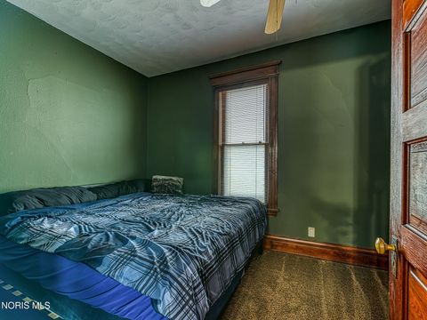 Tiny photo for 1873 N Ontario Street, Toledo, OH 43611 (MLS # 10007341)