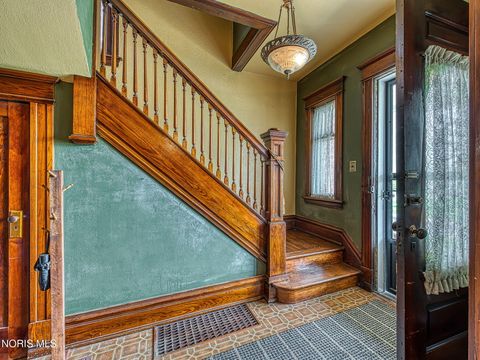 Tiny photo for 1873 N Ontario Street, Toledo, OH 43611 (MLS # 10007341)