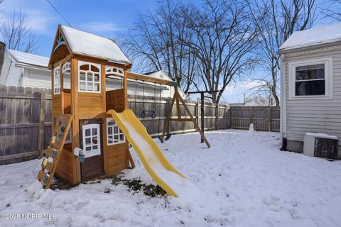 Tiny photo for 74 Virginia Avenue, Tiffin, OH 44883 (MLS # 10002166)